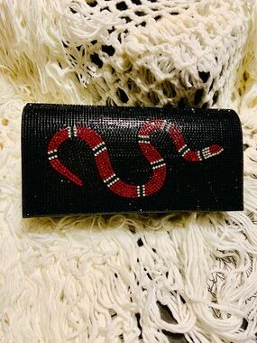 Black Crystal Snake Clutch Wallet - Elegant Evening Bag